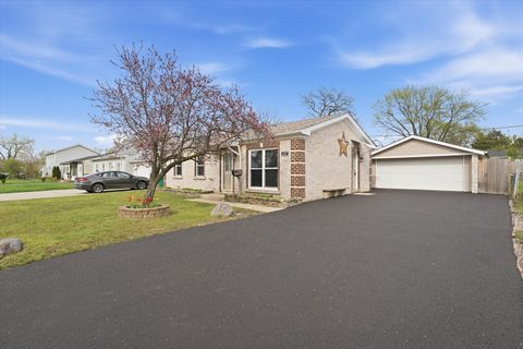 Photo of 327 Fremont Avenue, Romeoville, IL 60446 (MLS # 12622766)