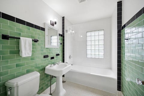 Tiny photo for 2751 Girard Avenue, Evanston, IL 60201 (MLS # 12685531)