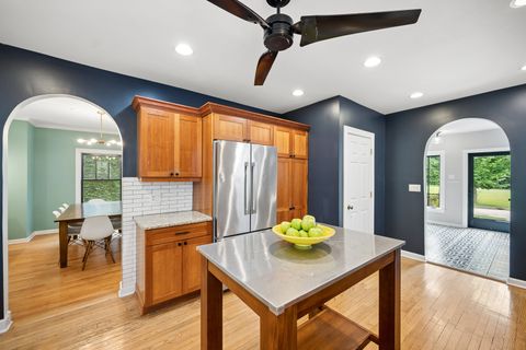 Tiny photo for 2751 Girard Avenue, Evanston, IL 60201 (MLS # 12685531)