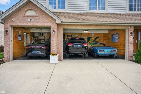 Tiny photo for 115 Flamingo Drive, Roselle, IL 60172 (MLS # 12458166)