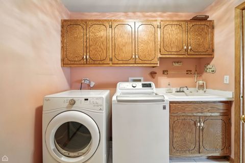 Tiny photo for 115 Flamingo Drive, Roselle, IL 60172 (MLS # 12458166)