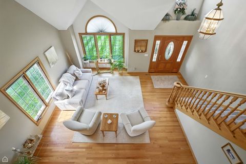 Tiny photo for 115 Flamingo Drive, Roselle, IL 60172 (MLS # 12458166)