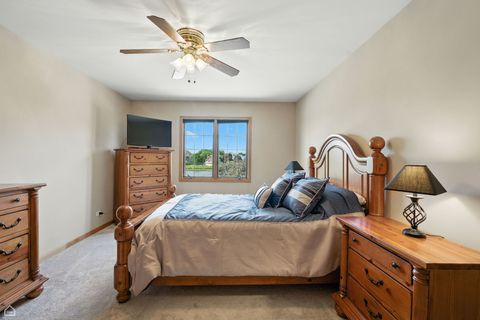 Tiny photo for 115 Flamingo Drive, Roselle, IL 60172 (MLS # 12458166)