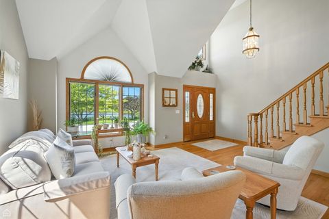 Tiny photo for 115 Flamingo Drive, Roselle, IL 60172 (MLS # 12458166)