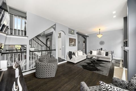 Tiny photo for 842 N Maple Avenue, Palatine, IL 60067 (MLS # 12526897)