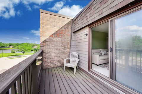 Tiny photo for 1440 Stonebridge Circle #J12, Wheaton, IL 60189 (MLS # 12681476)