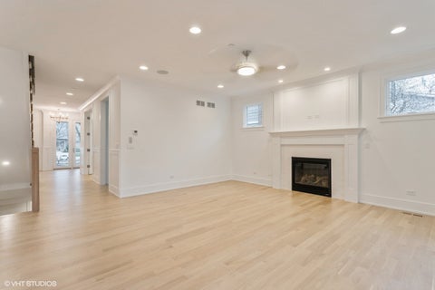 Tiny photo for 946 S Garfield Street, Hinsdale, IL 60521 (MLS # 12570800)