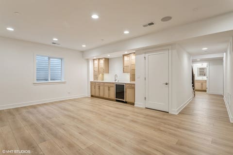 Tiny photo for 946 S Garfield Street, Hinsdale, IL 60521 (MLS # 12570800)