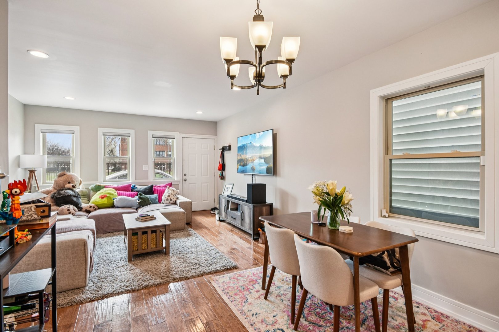 3806 W Armitage Avenue