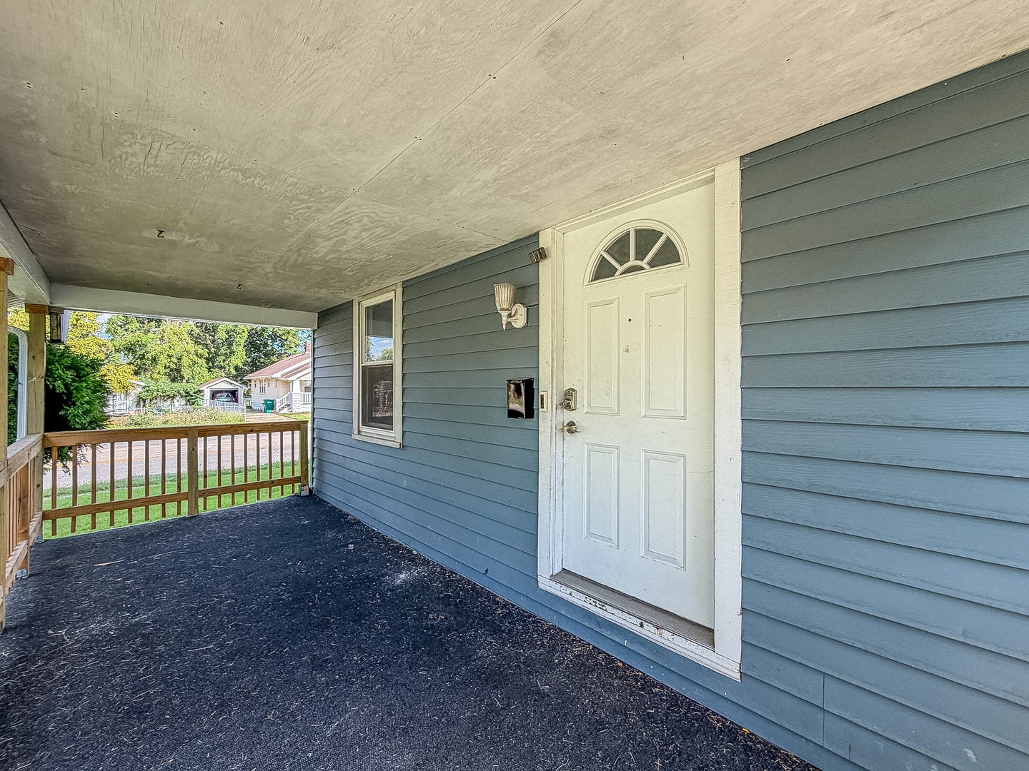 2195 E Decatur Street