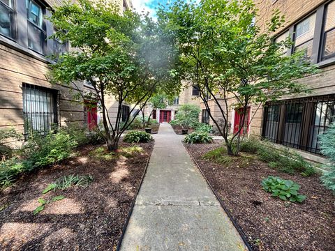 Photo of 4411 N Sacramento Avenue #1, Chicago, IL 60625 (MLS # 12479226)
