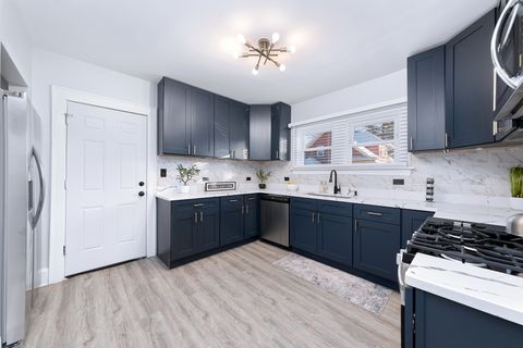 Tiny photo for 2021 S 3rd Avenue, Maywood, IL 60153 (MLS # 12524151)