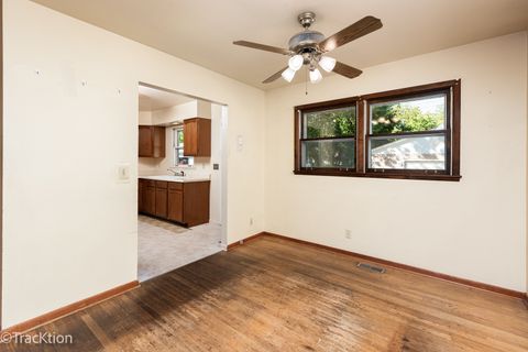 Tiny photo for 756 N Edgelawn Drive, Aurora, IL 60506 (MLS # 12466138)