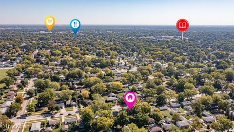 Tiny photo for 756 N Edgelawn Drive, Aurora, IL 60506 (MLS # 12466138)
