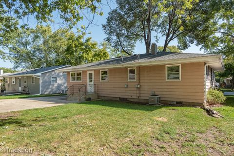 Tiny photo for 756 N Edgelawn Drive, Aurora, IL 60506 (MLS # 12466138)