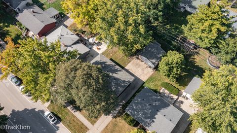 Tiny photo for 756 N Edgelawn Drive, Aurora, IL 60506 (MLS # 12466138)