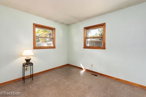 Tiny photo for 756 N Edgelawn Drive, Aurora, IL 60506 (MLS # 12466138)
