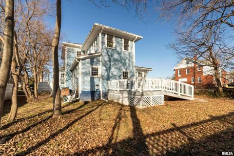 Tiny photo for 509 W MAIN Street, Carbondale, IL 62901 (MLS # 12590681)