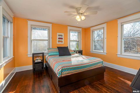 Tiny photo for 509 W MAIN Street, Carbondale, IL 62901 (MLS # 12590681)