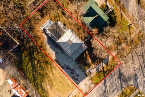 Tiny photo for 509 W MAIN Street, Carbondale, IL 62901 (MLS # 12590681)