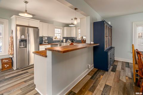 Tiny photo for 509 W MAIN Street, Carbondale, IL 62901 (MLS # 12590681)