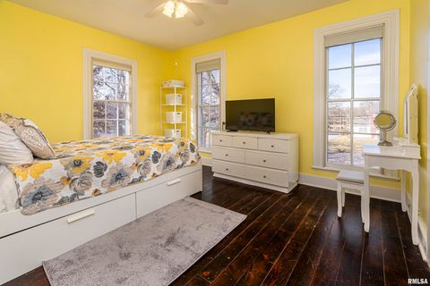 Tiny photo for 509 W MAIN Street, Carbondale, IL 62901 (MLS # 12590681)