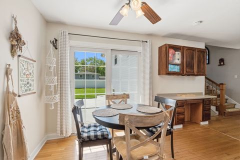 Tiny photo for 1910 Richard Street, Aurora, IL 60506 (MLS # 12621681)