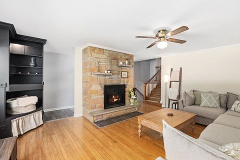 Tiny photo for 1910 Richard Street, Aurora, IL 60506 (MLS # 12621681)
