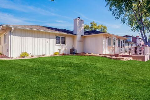 Tiny photo for 1517 White Trail, Elk Grove Village, IL 60007 (MLS # 12486147)