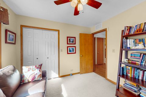 Tiny photo for 1517 White Trail, Elk Grove Village, IL 60007 (MLS # 12486147)