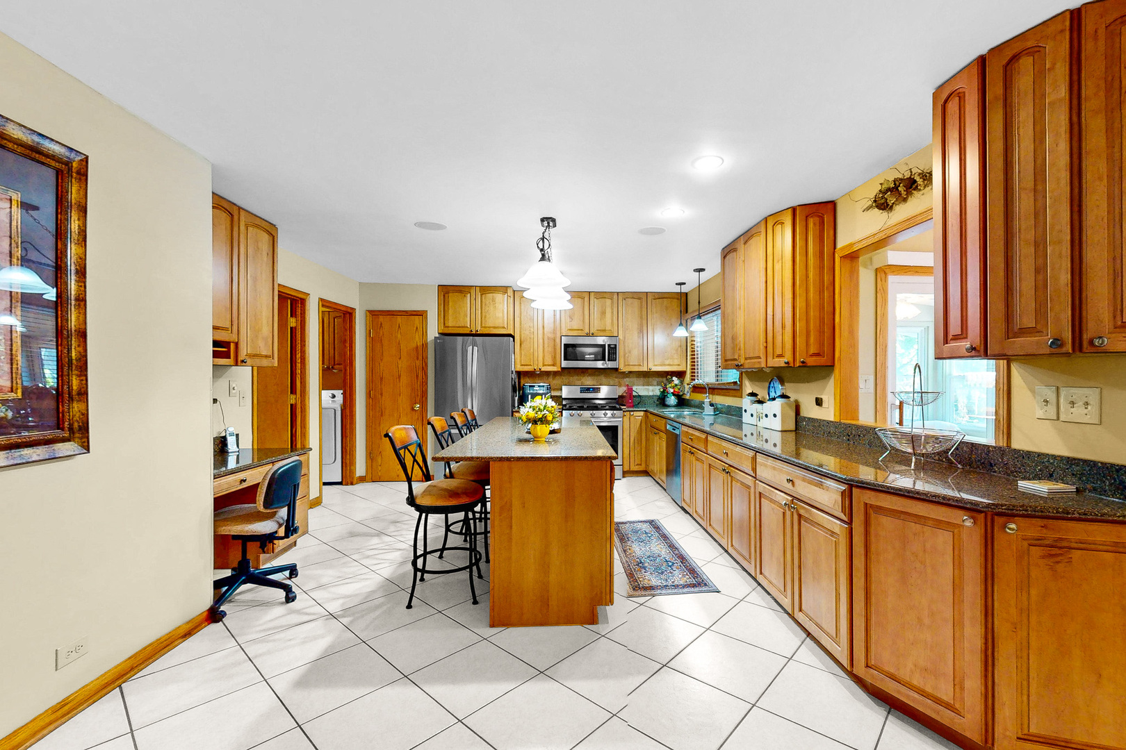 1517 White Trail