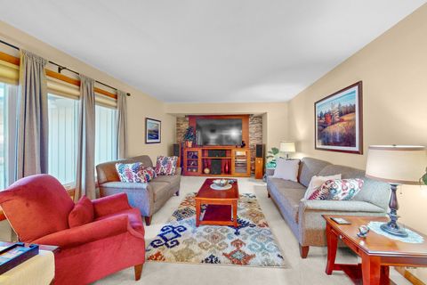 Tiny photo for 1517 White Trail, Elk Grove Village, IL 60007 (MLS # 12486147)