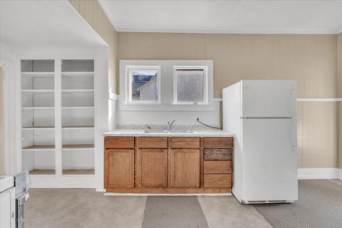 Tiny photo for 1330 W 7TH Street, Davenport, IA 52802 (MLS # 12605200)