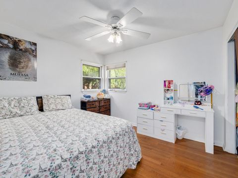 Tiny photo for 405 Greenfield Avenue, Glen Ellyn, IL 60137 (MLS # 12623565)