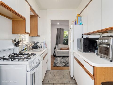 Tiny photo for 405 Greenfield Avenue, Glen Ellyn, IL 60137 (MLS # 12623565)