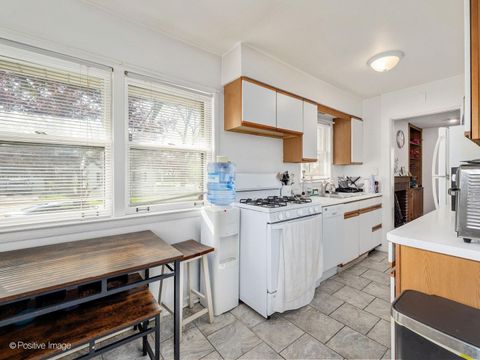 Tiny photo for 405 Greenfield Avenue, Glen Ellyn, IL 60137 (MLS # 12623565)