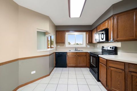 Tiny photo for 6421 Pershing Road #404, Stickney, IL 60402 (MLS # 12540581)