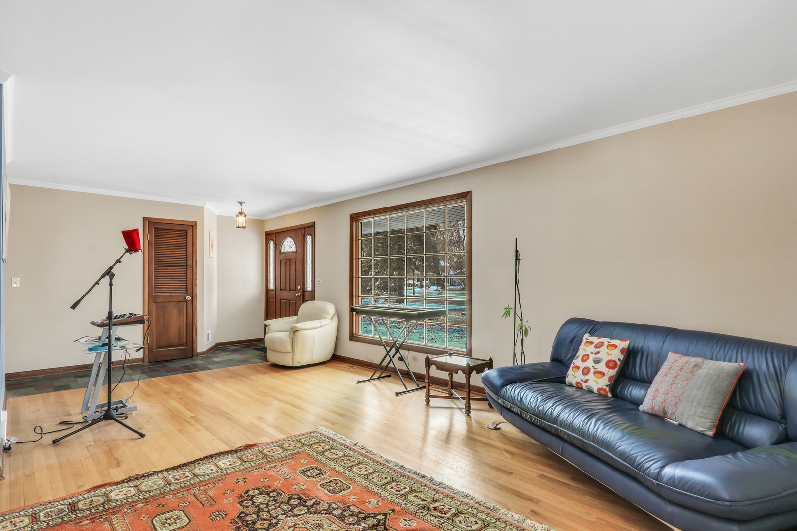 826 CRESTFIELD Avenue