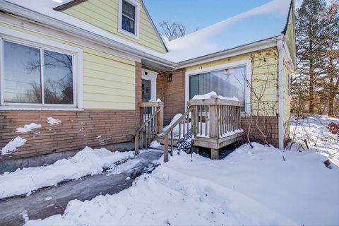 Tiny photo for 2338 22nd Street, Rockford, IL 61108 (MLS # 12534607)
