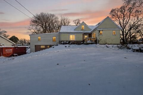 Photo of 2338 22nd Street, Rockford, IL 61108 (MLS # 12534607)