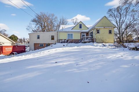 Tiny photo for 2338 22nd Street, Rockford, IL 61108 (MLS # 12534607)