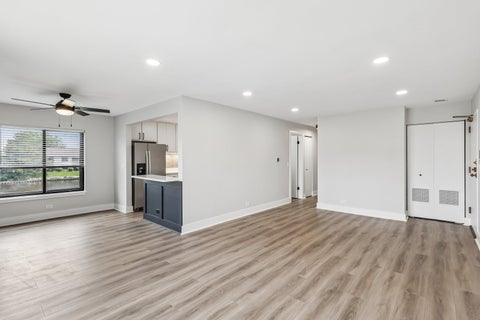 Tiny photo for 1728 N Emerald Bay #4, Palatine, IL 60074 (MLS # 12691182)