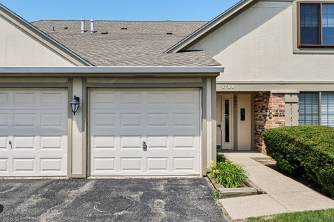 Tiny photo for 1728 N Emerald Bay #4, Palatine, IL 60074 (MLS # 12691182)