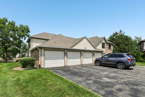 Tiny photo for 1728 N Emerald Bay #4, Palatine, IL 60074 (MLS # 12691182)