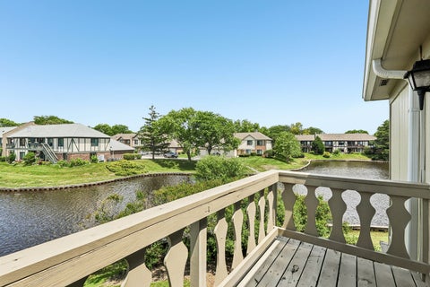 Tiny photo for 1728 N Emerald Bay #4, Palatine, IL 60074 (MLS # 12691182)