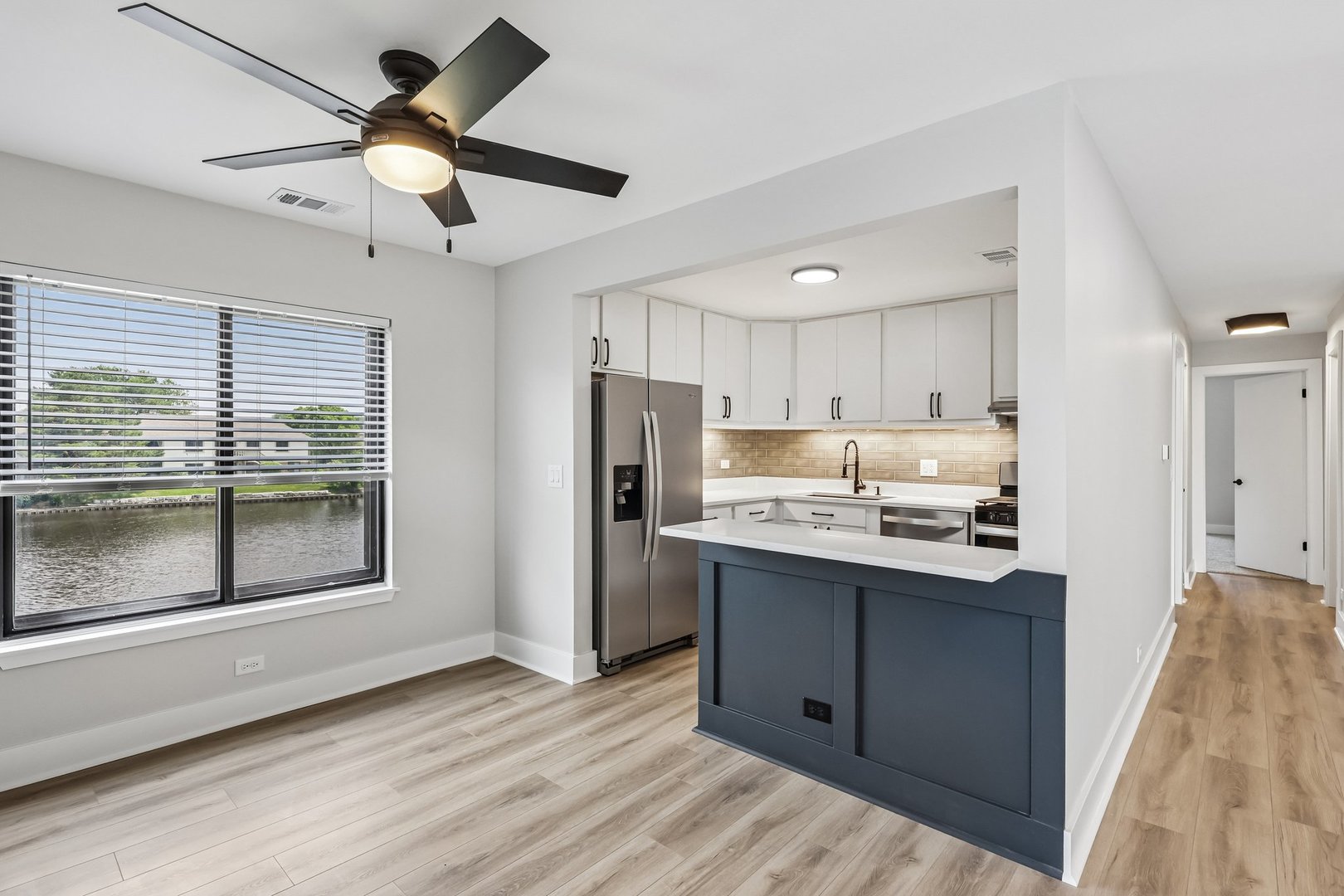 1728 N Emerald Bay 4