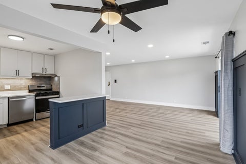 Tiny photo for 1728 N Emerald Bay #4, Palatine, IL 60074 (MLS # 12691182)