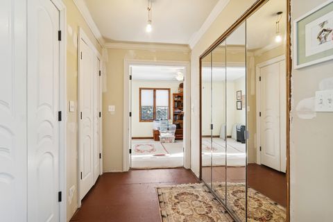 Tiny photo for 22 Wedgewood Drive, Hawthorn Woods, IL 60047 (MLS # 12550659)