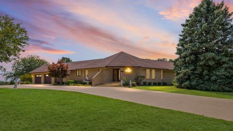 Tiny photo for 800 Cambridge Drive, Paxton, IL 60957 (MLS # 12531745)