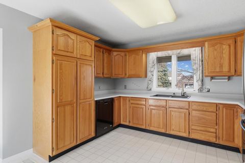 Tiny photo for 800 Cambridge Drive, Paxton, IL 60957 (MLS # 12531745)